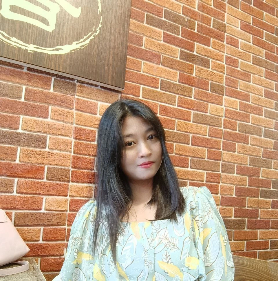 Thinzar Htet - Professional UI UX Designer